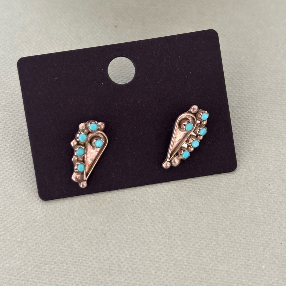 Vintage Native American Sterling and Turquoise Cluster post Earrings .925